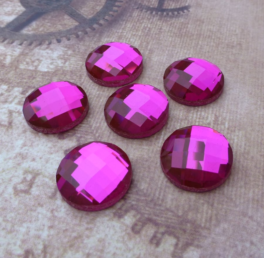 pack of 6 - Pink Glass Faceted Round Cabochon