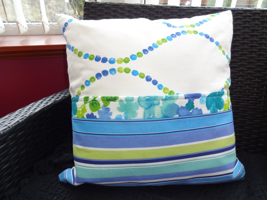 Pocket Cushion   Reading Cushion