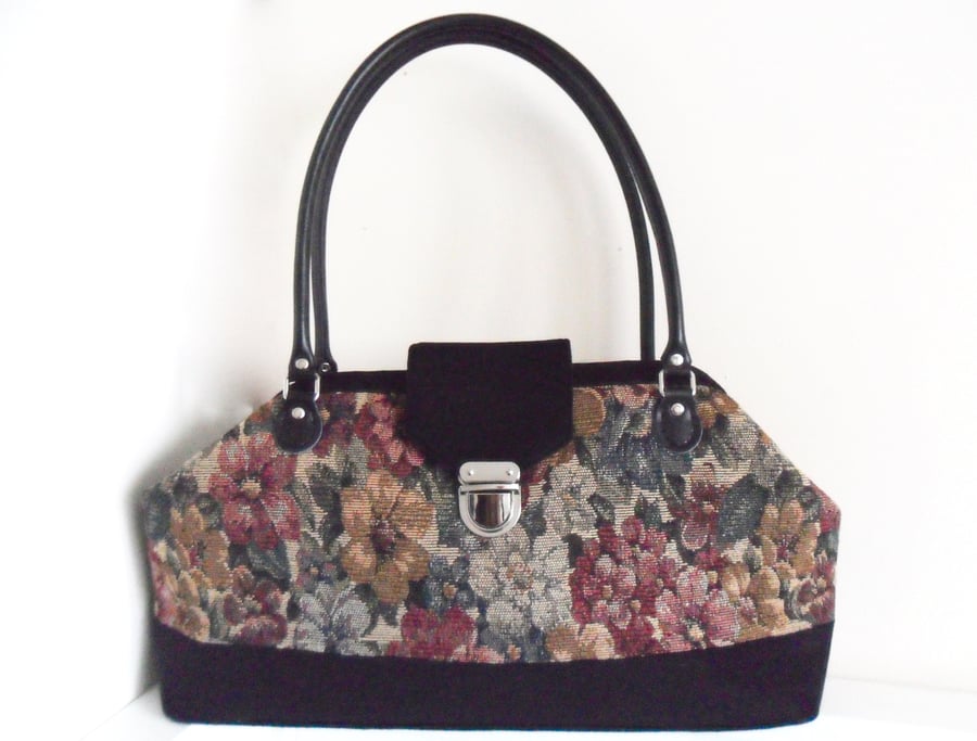 Floral carpet bag. Mary Poppins style handbag.