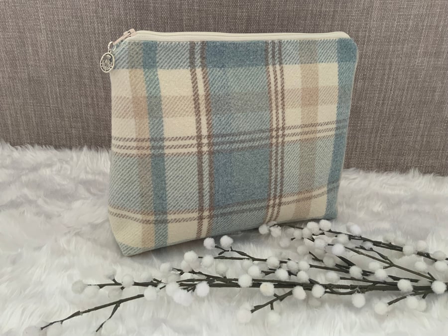 Toiletry Bag, Large Cosmetic Bag, Make Up Bag, Travel Bag, Cosmetic Bag, Tartan