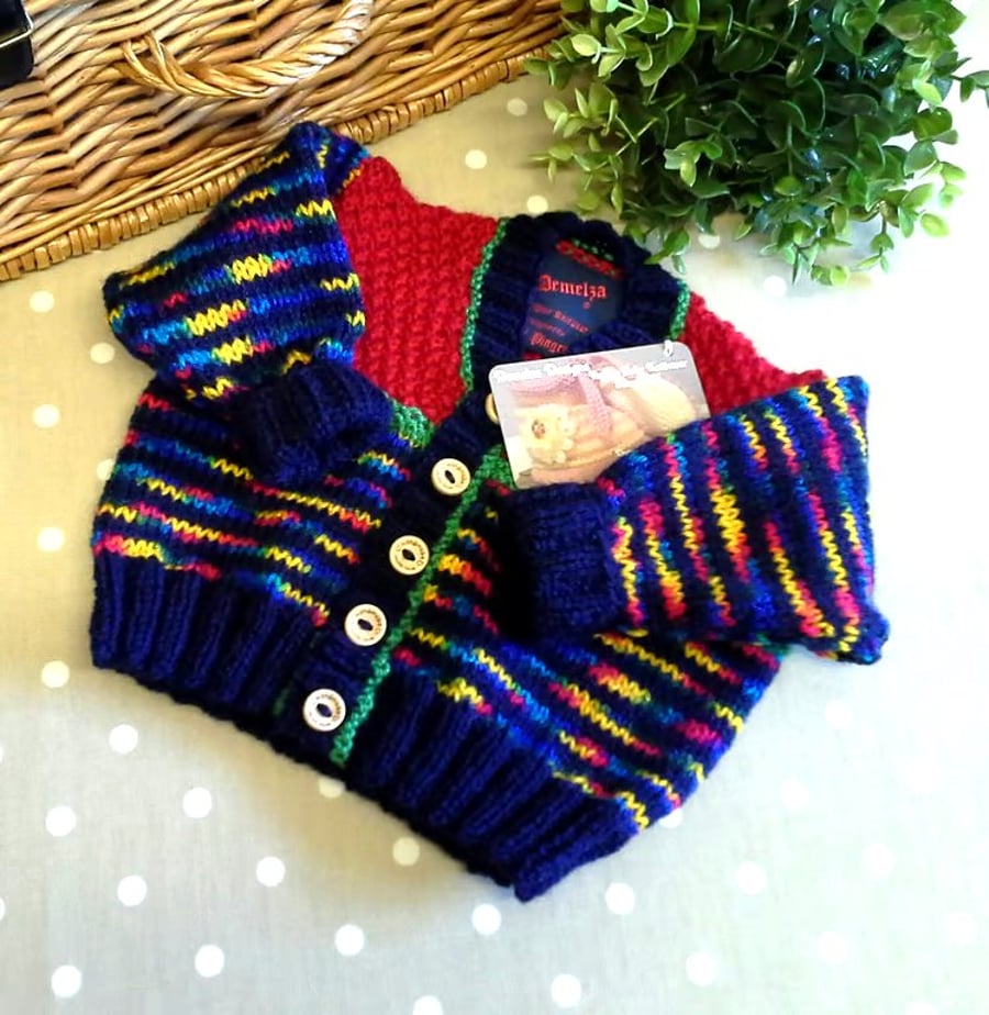 Unisex Baby Hand Knitted Cardigan  3-6 months
