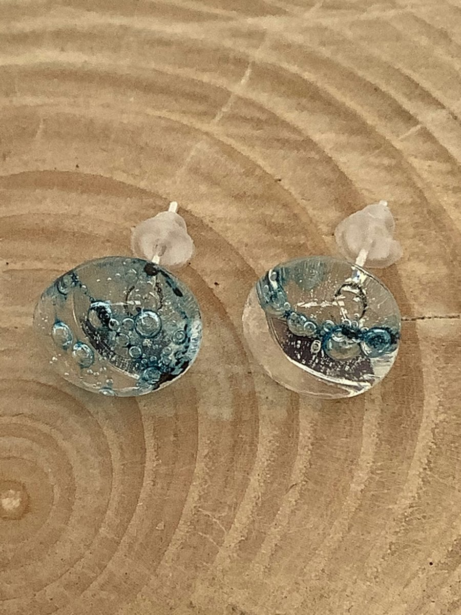 Bubble glass stud earrings