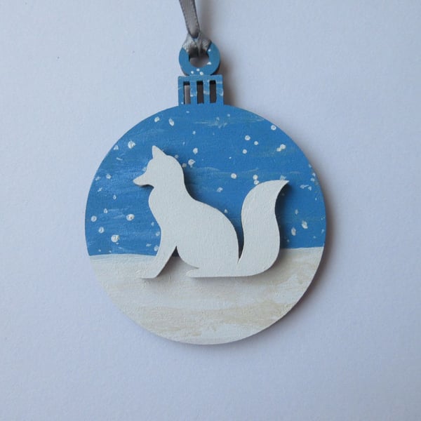 Arctic Fox Christmas Tree Bauble Hanging Decoration White Snow Winter Scene