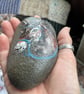 Seaside donkey Hand painted and varnished paper weight stone  - Image 4