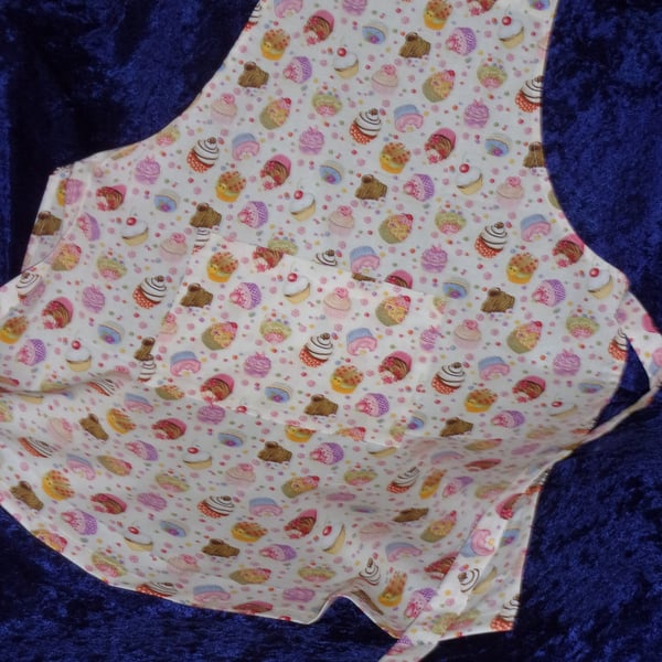 Adult Apron with Cupcakes
