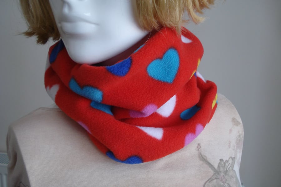 Fleece Double Sided Red Neck Warmer with Multi Coloured Hearts Adult (R133)