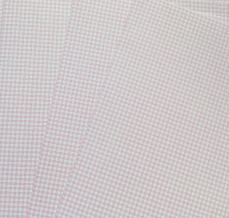 Pack of 10 sheets of Small Gingham A4 Card in Pale Pink 