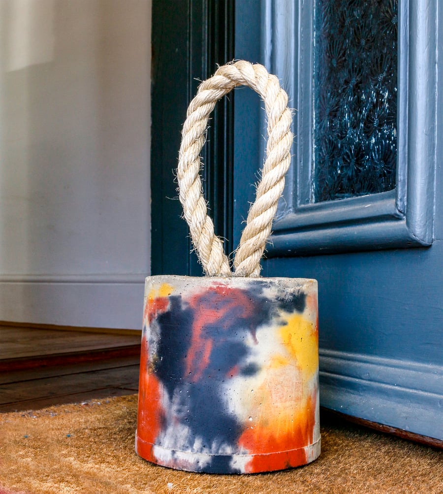 7.5 kg - 16.5 pounds multicoloured concrete cast door stop