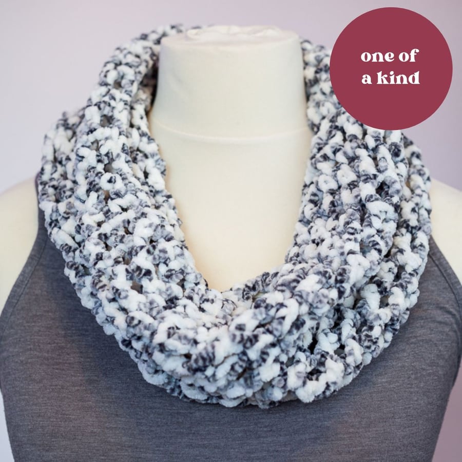 Crochet cowl snood neck warmer scarf super soft