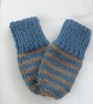 Baby mittens - Image 1
