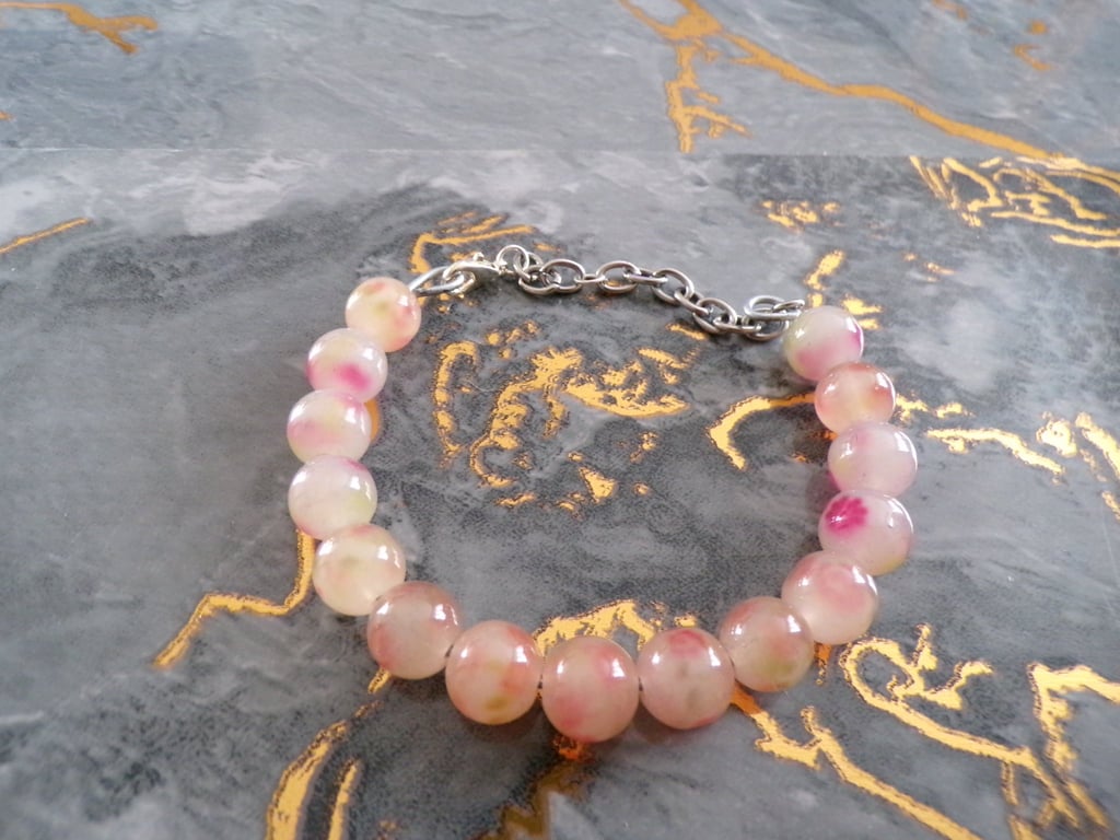 Pink flower agate bangle