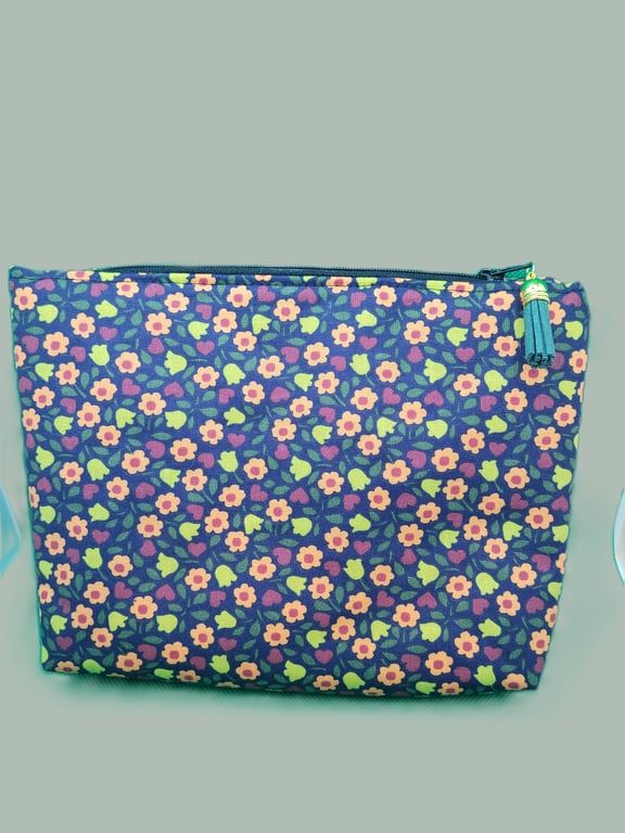 Make up, toiletries bag Flowers