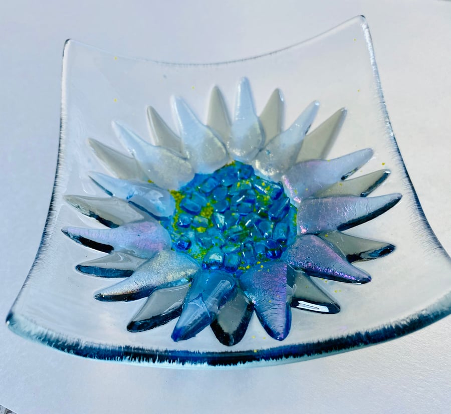 Fused glass cornflower glass dish 