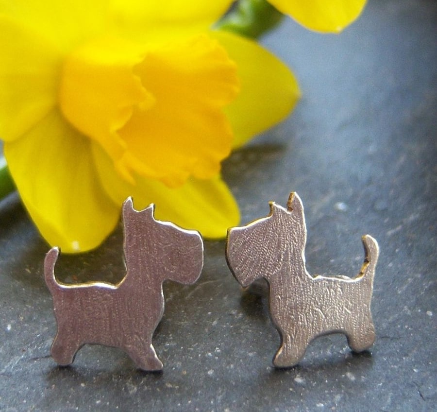 Dog studs in sterling silver