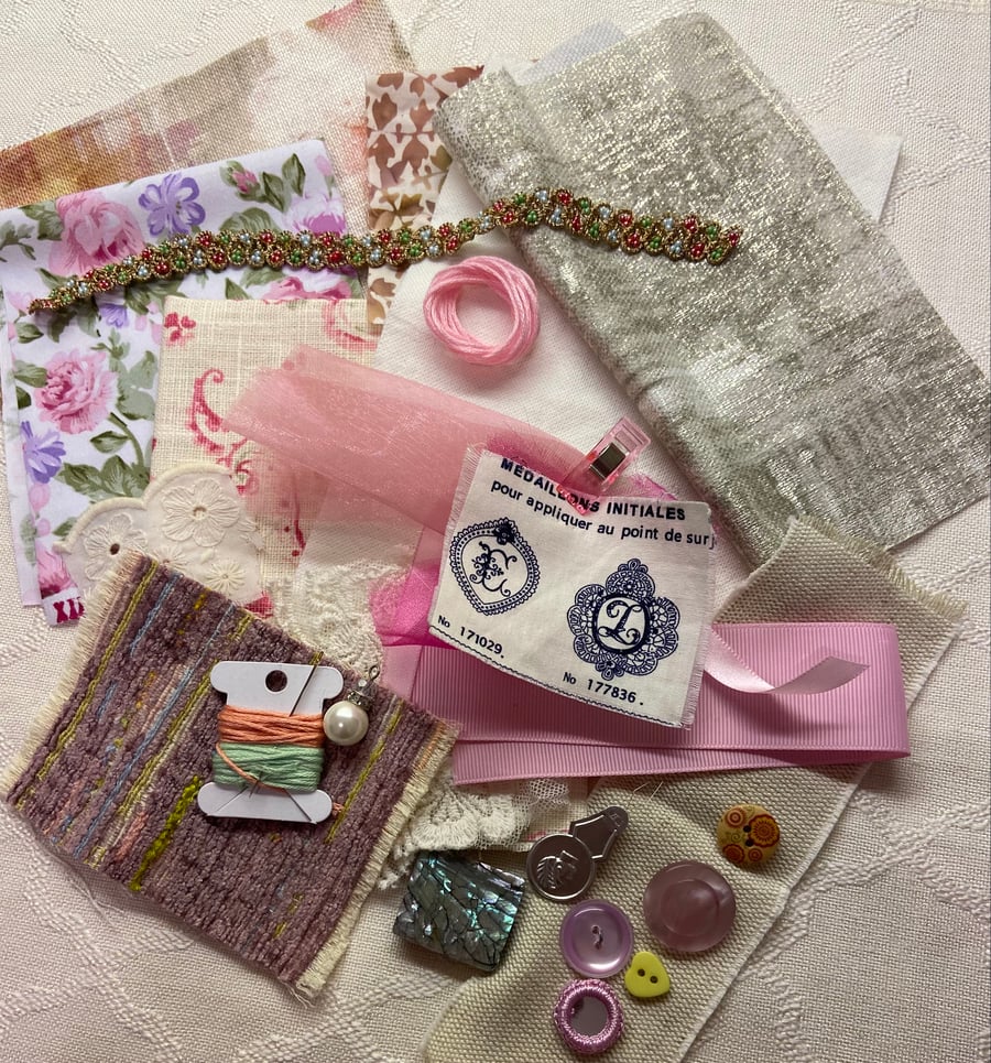 sewing kit Pastel pink, gift for mum ,Slow stitch sewing hand embroidery