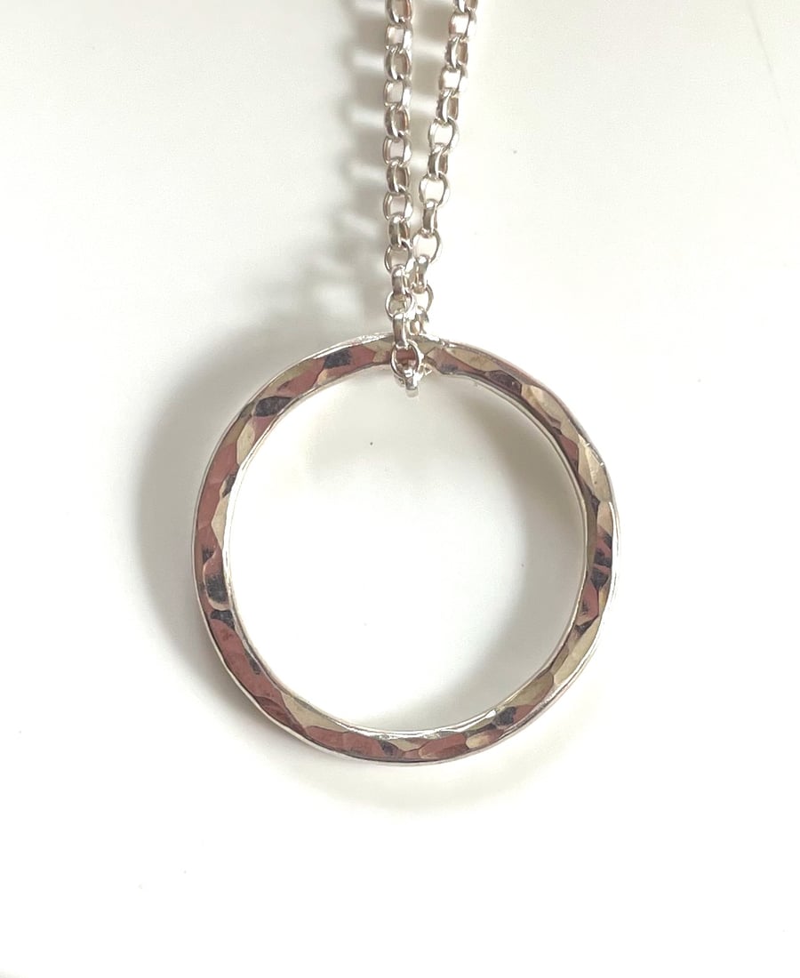 Circle pendant 