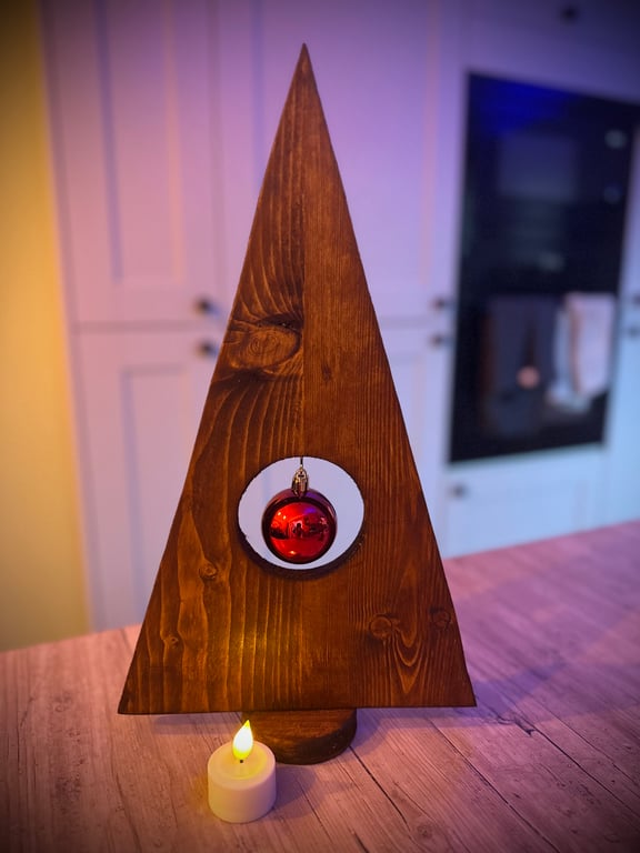 Single Bauble Christmas Tree