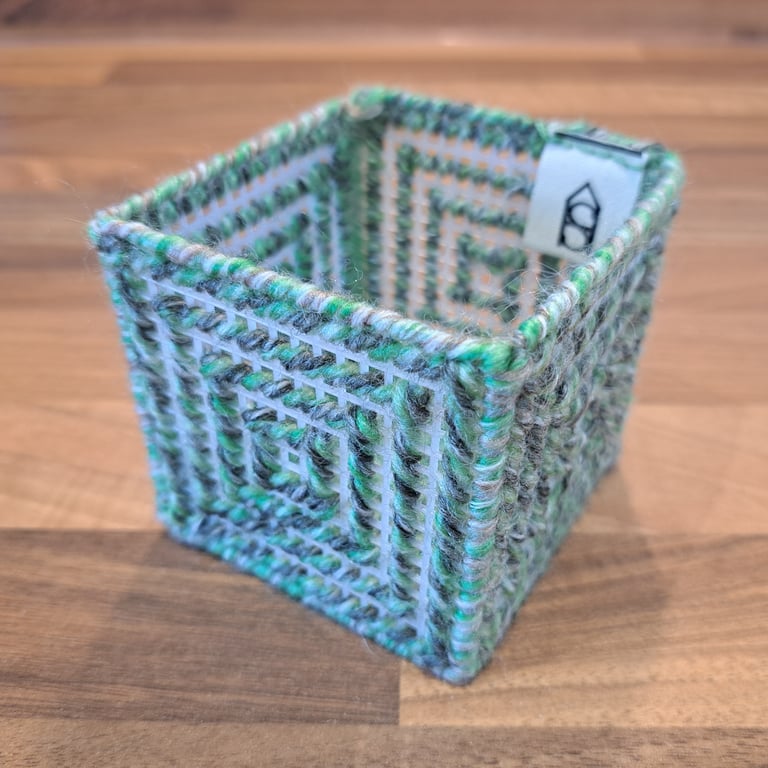 Medium container for office items - green cutout pattern