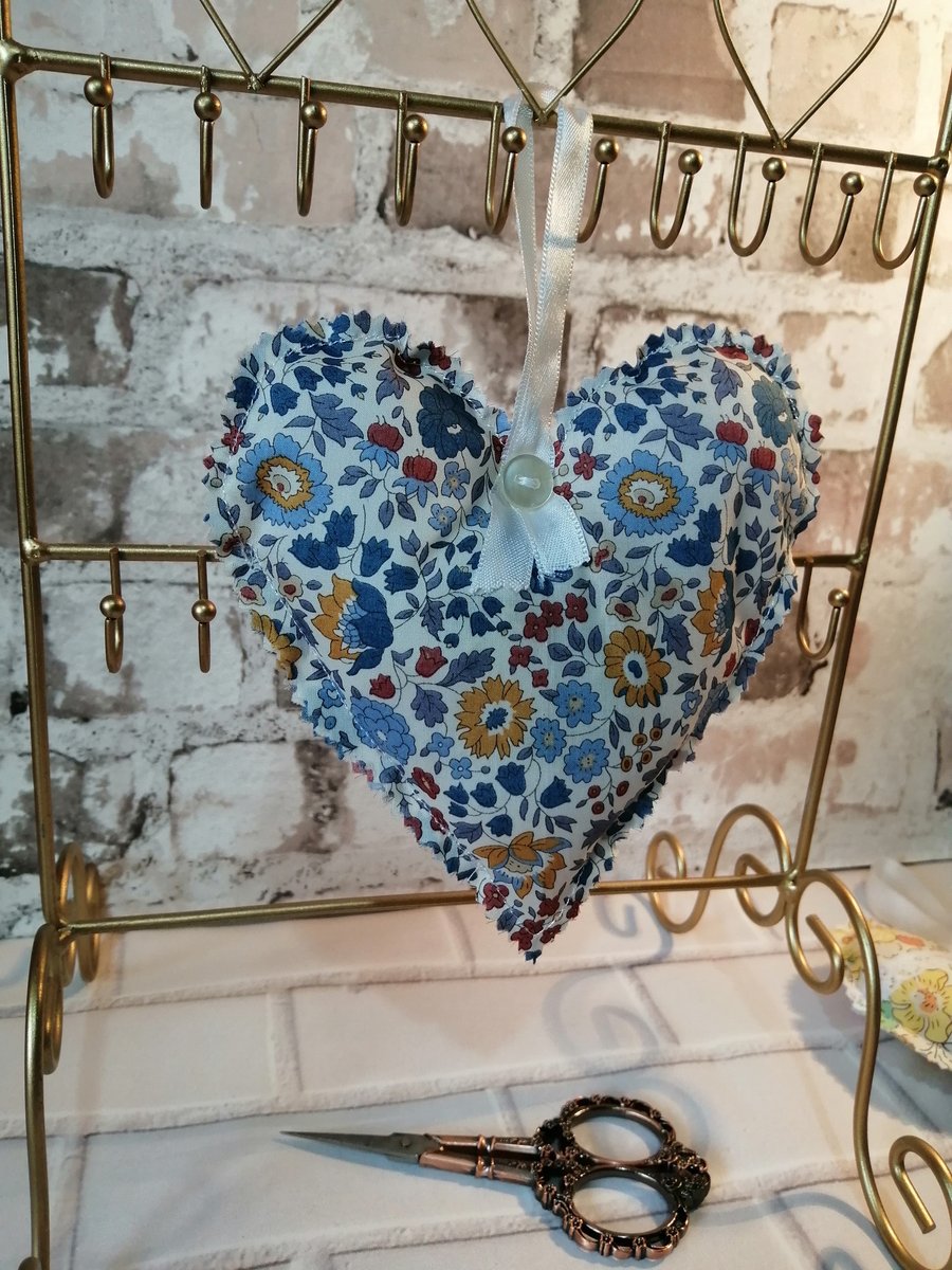 Lavender Scented Hanging Heart in Liberty of London Tana Lawn fabric