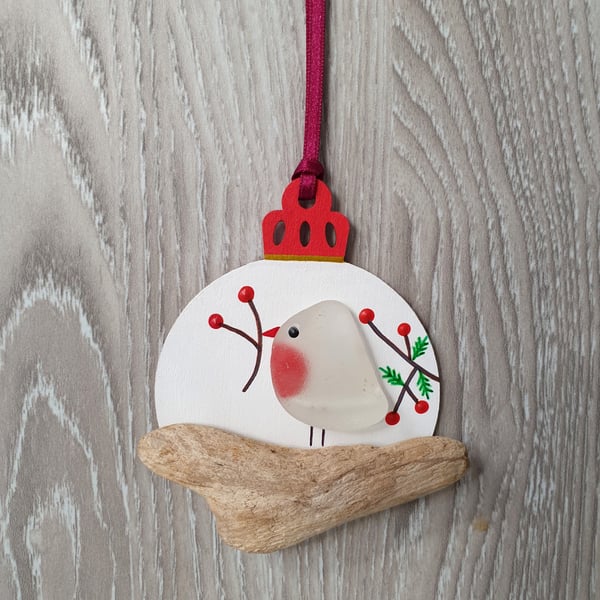 Sea glass and driftwood ROBIN