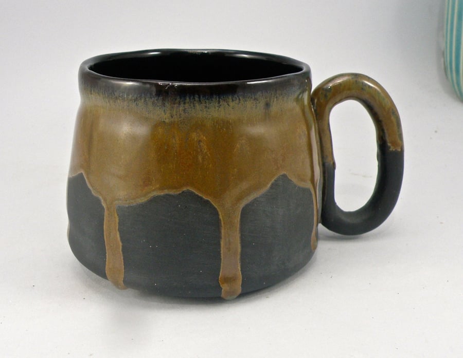 huge mug 26 oz mug tea mug beer mug Stoneware food safe lead free Glaze 