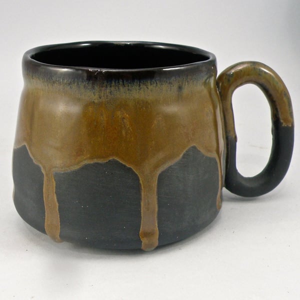 huge mug 26 oz mug tea mug beer mug Stoneware food safe lead free Glaze 