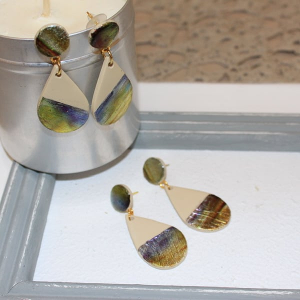 Shimmery dangles. Watercolour foil effect. 