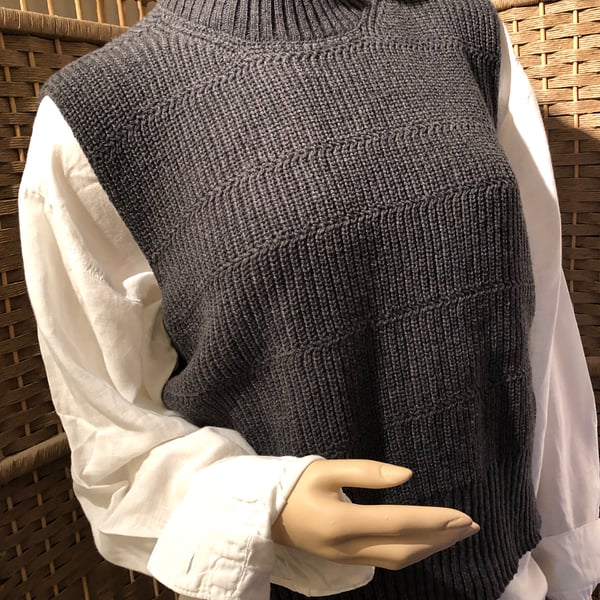 Funnel-neck Sleeveless Sweater
