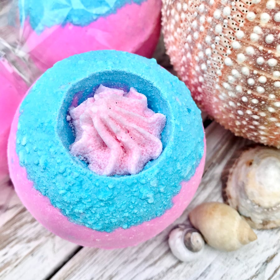 Bubblegum Smoothie Bath Bomb