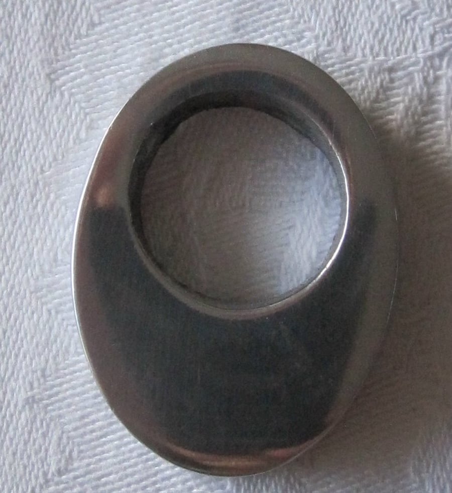 Chunky Oval Aluminium Pendant