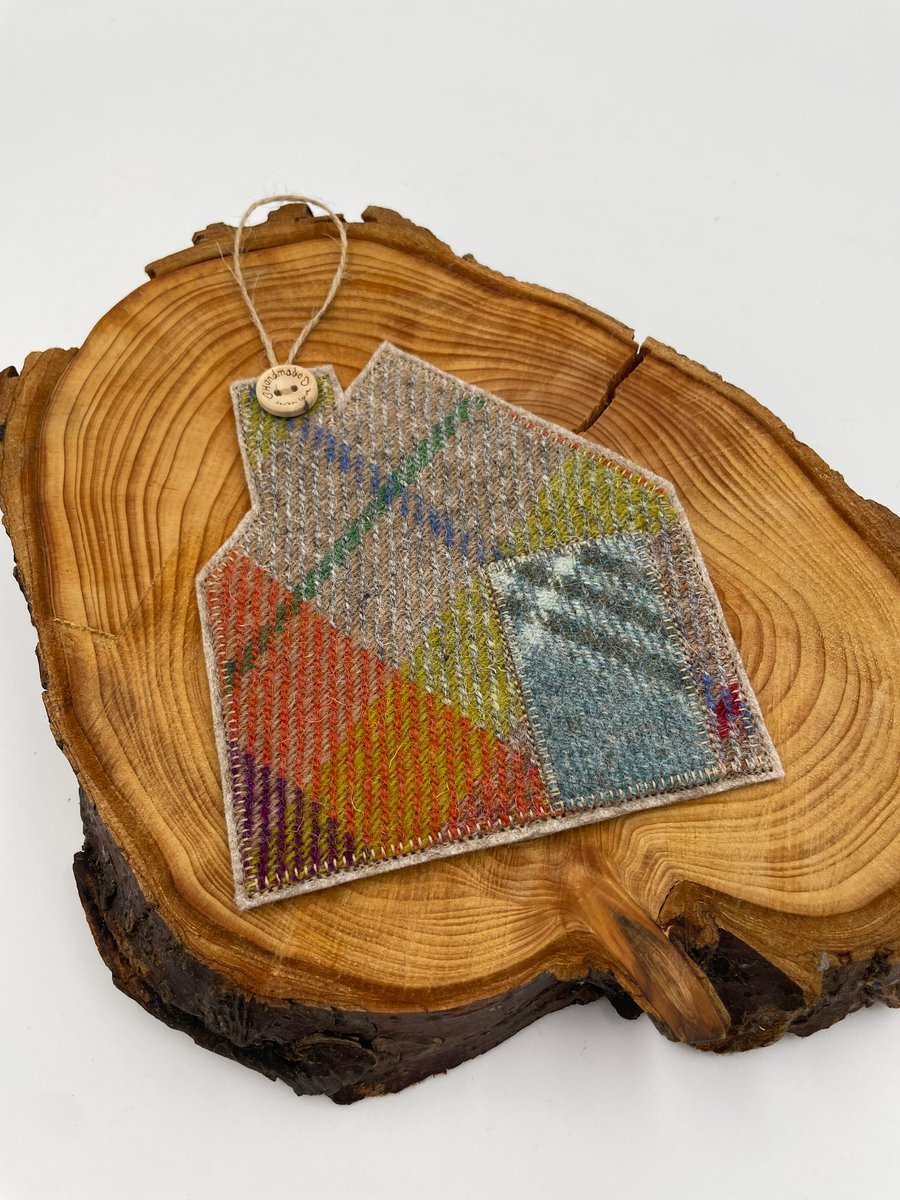 Tweed ‘house’ mug rug, coaster