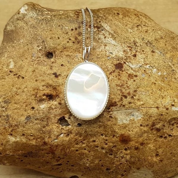 Mother of pearl pendant necklace.1st anniversary gemstone