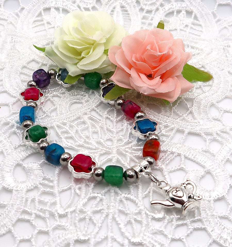 Agate Cube Flower Stretch Bracelet with Coffee Pot Charm.  Free UK Postage