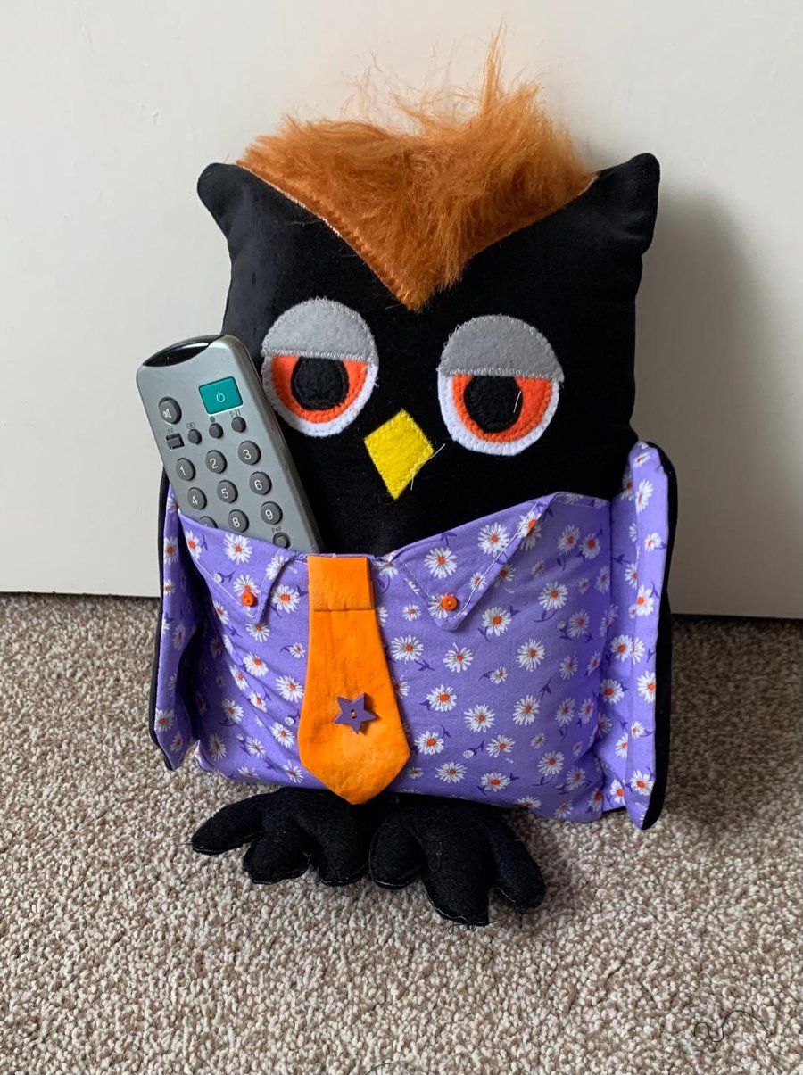 Black velvet owl shaped remote control cushion