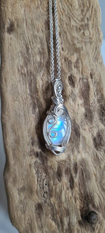 Natural Rainbow Moonstone & 925 Silver Necklace Pendant Gift Crystal Jewellery