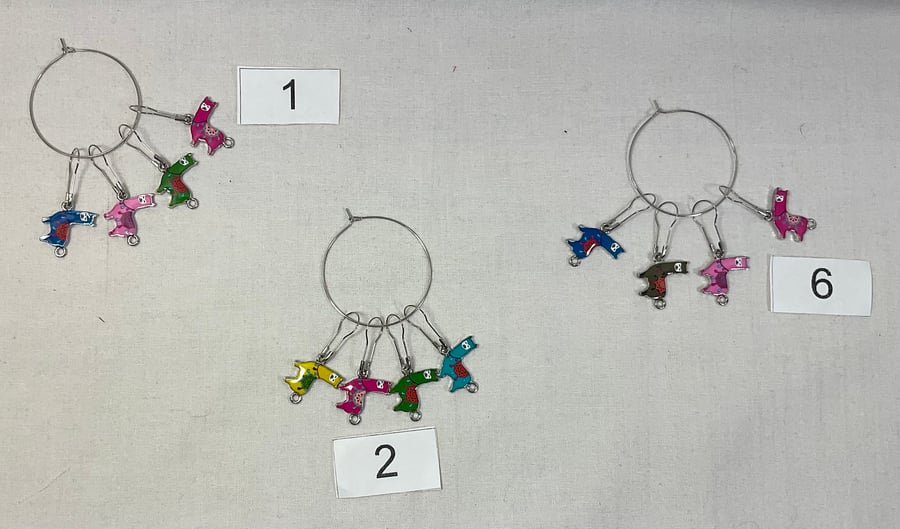 Llamas Stitch markers, enamelled colourful alpaca progress charm, knitting marke