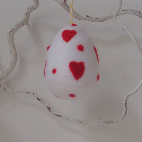 FELTED EASTER EGGS(one egg)