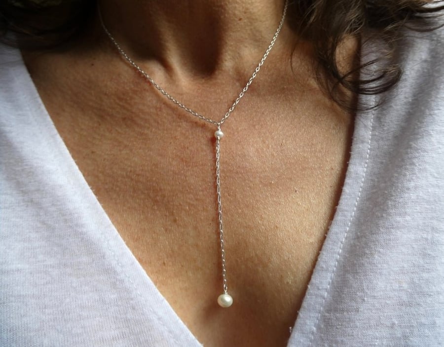 Sterling silver Freshwater pearl lariat necklace