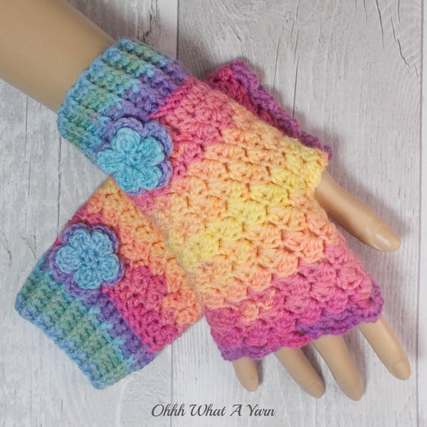 Pastel rainbow crochet gloves, fingerless gloves. Rainbow gloves.