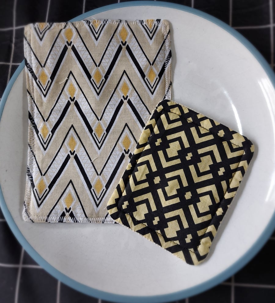 Art deco themed kitchen and dish cloths, absorbent, zorb  