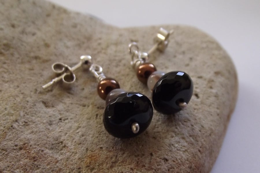 Agate and haematite earrings