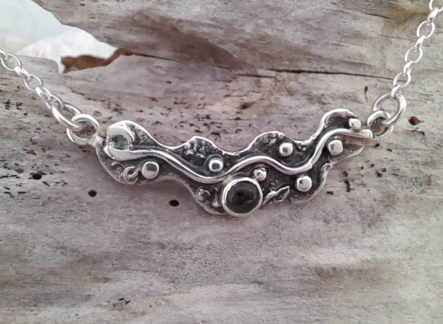 Seaweed necklate with Green Tourmaline