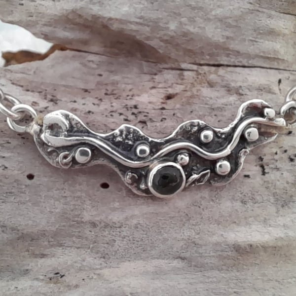 Seaweed necklate with Green Tourmaline