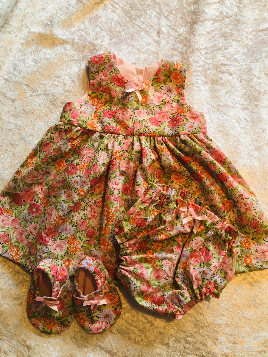 Pretty baby girl dress pants & bootees set 0-3 months FREE P&P
