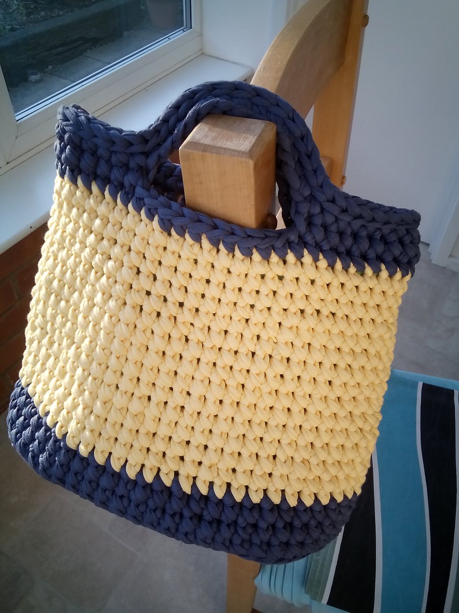Crochet handbag, T-shirt bag, handmade bag
