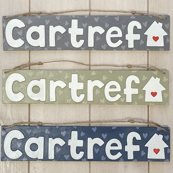 Cartref hanging door sign
