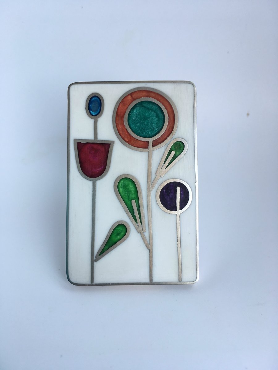 A Flower pendant with pretty summertime colours.HALF PRICE