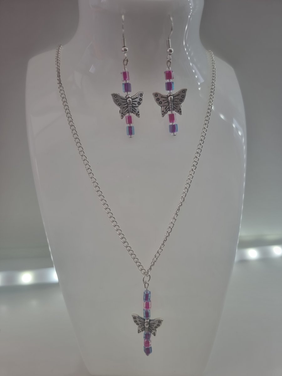 Butterfly necklace and earring set