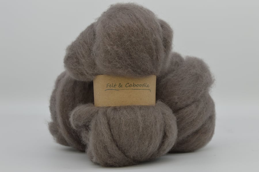 Pewter Carded Corriedale wool fibre