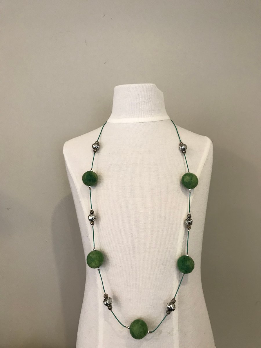 Felt Necklace. (251)